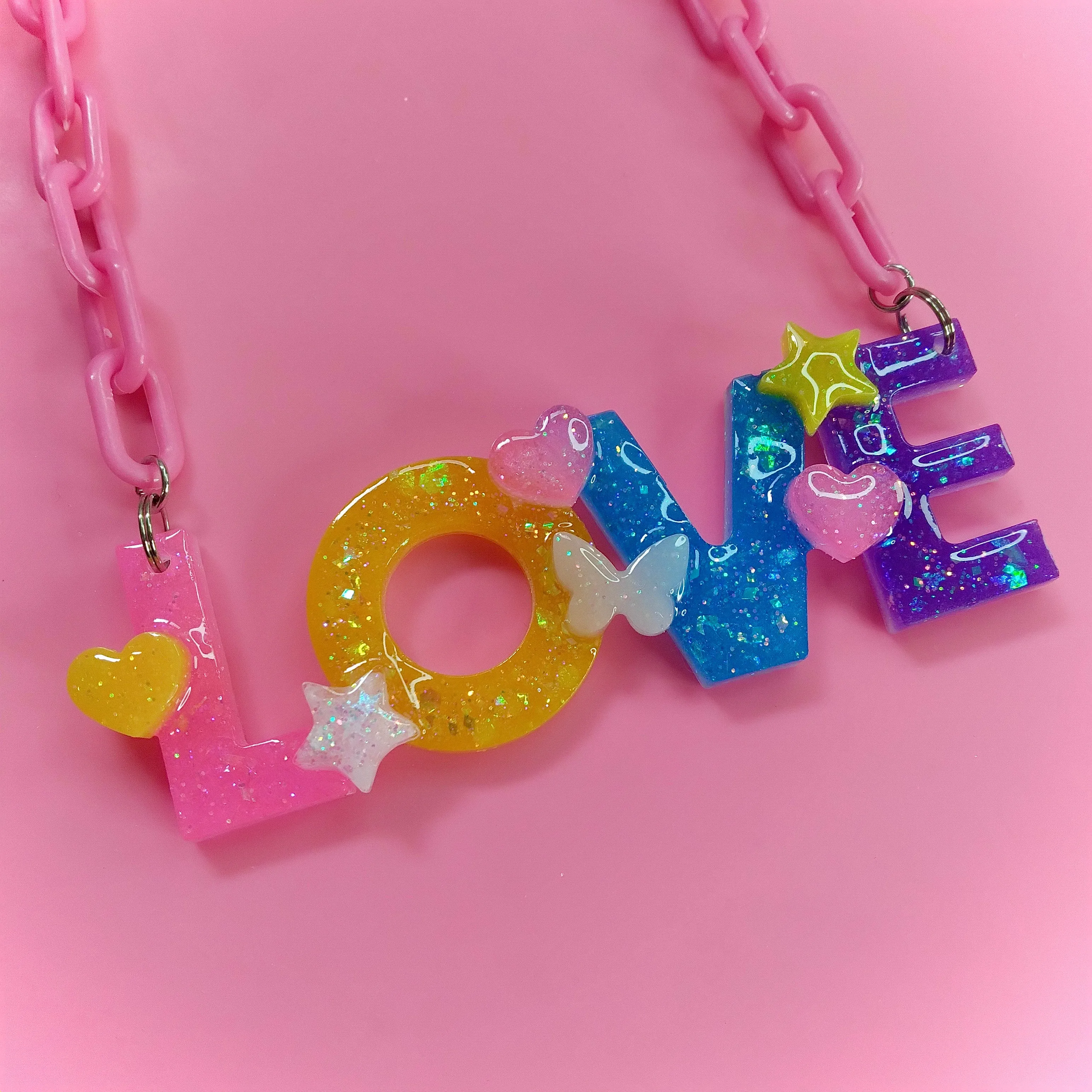 COLORFUL LOVE NECKLACE - CHUNKY PINK CHAIN