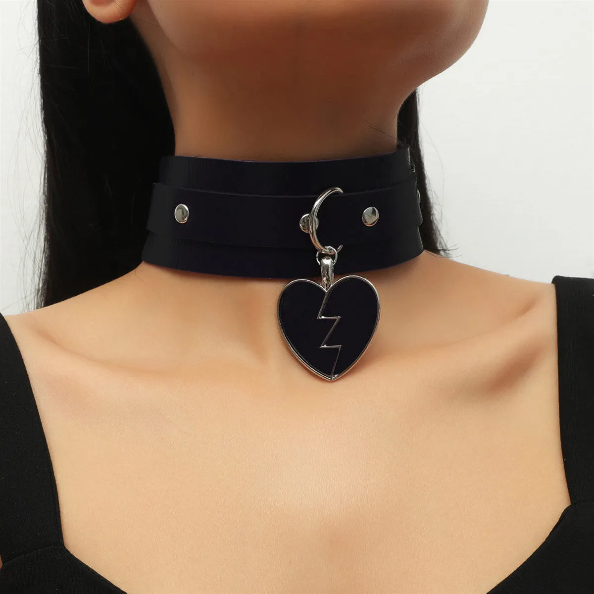 "Heart Break" Collar